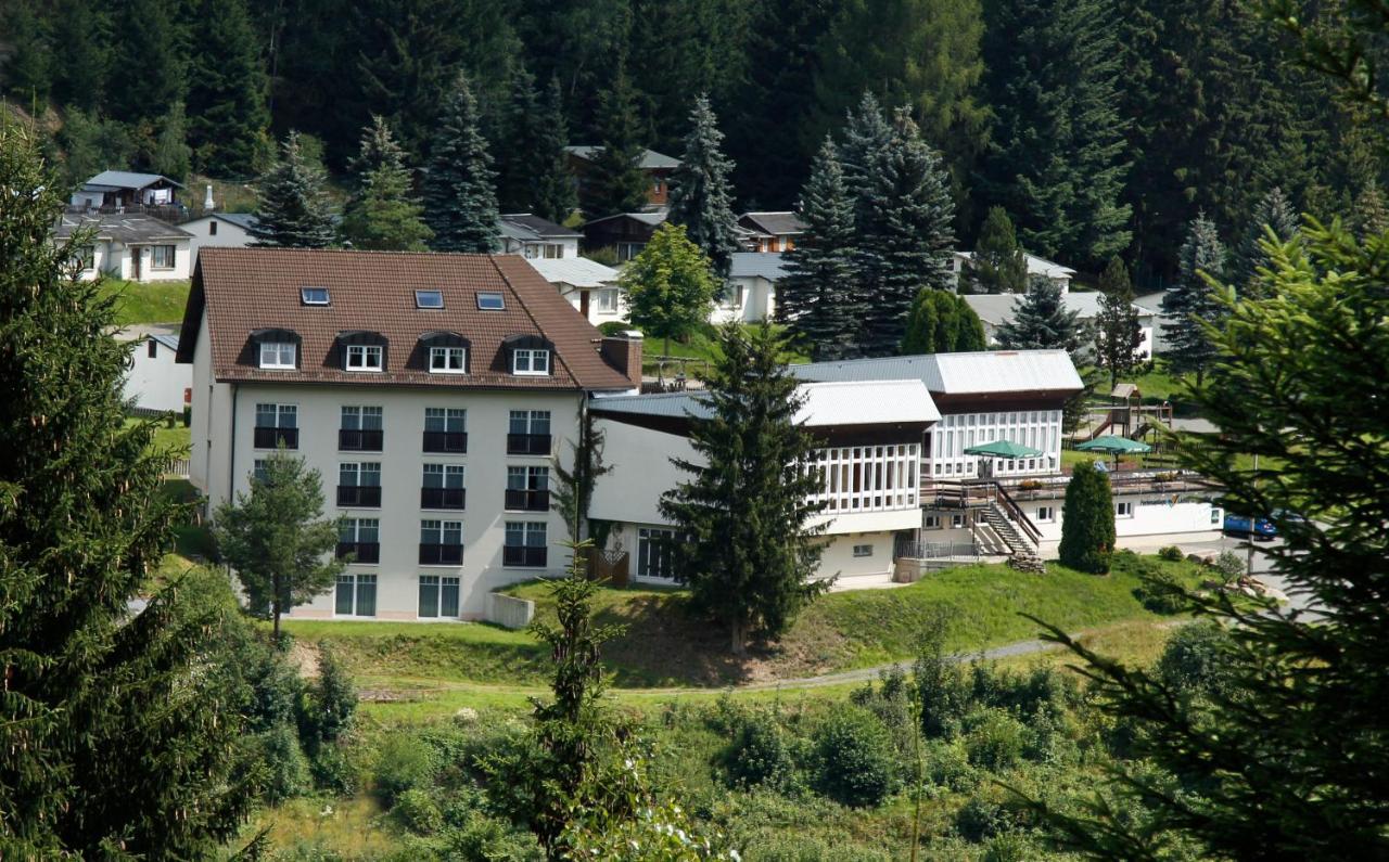 Waldhotel Feldbachtal Neuhaus am Rennweg Kültér fotó