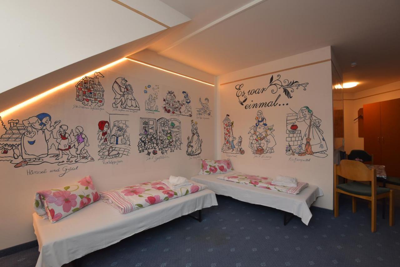 Waldhotel Feldbachtal Neuhaus am Rennweg Kültér fotó