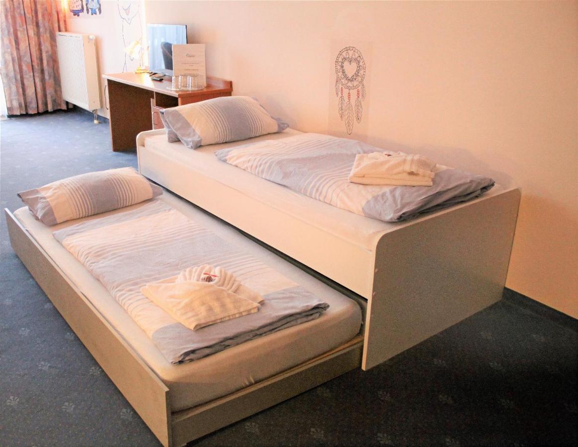 Waldhotel Feldbachtal Neuhaus am Rennweg Kültér fotó