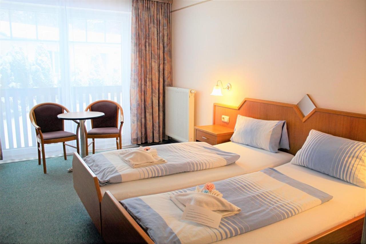 Waldhotel Feldbachtal Neuhaus am Rennweg Kültér fotó